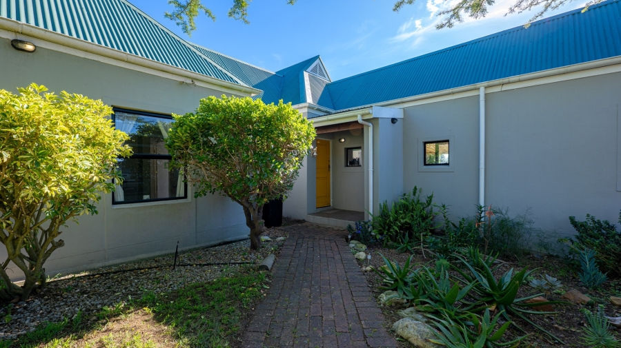 To Let 3 Bedroom Property for Rent in Bredasdorp Western Cape
